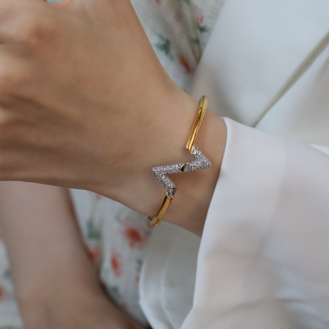 ¡®Moco¡¯VOLTE UPSITE DOWN GOLD DIAMOND BRACELET