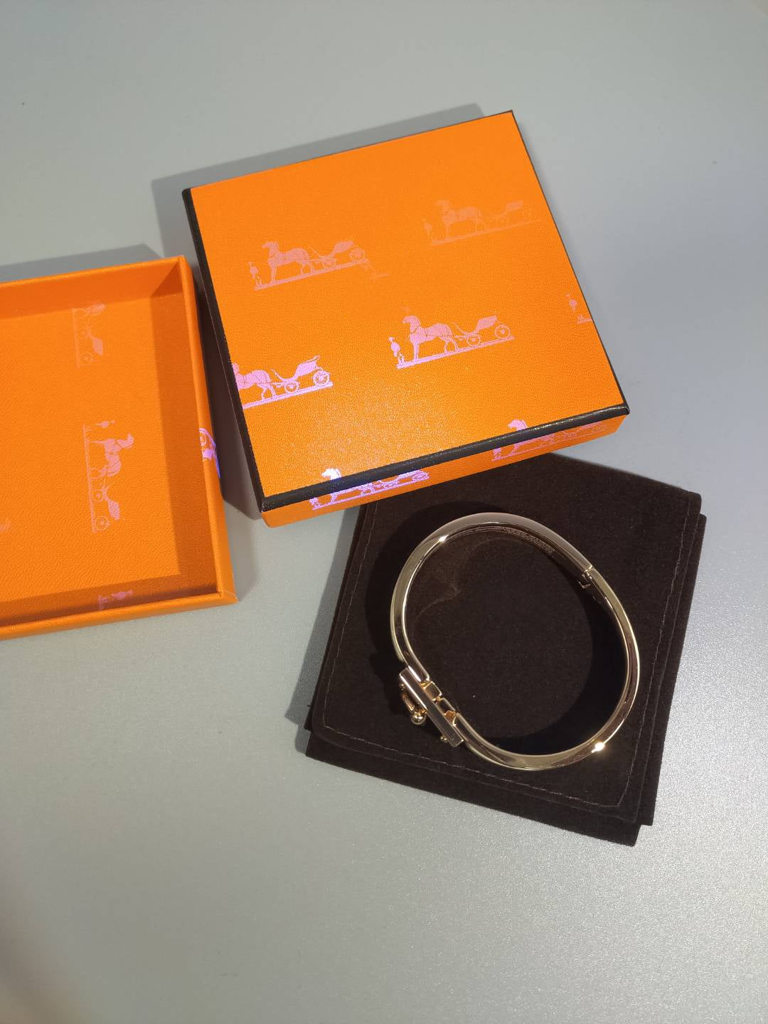 ¡®Star¡¯H ORANGE BRACELET