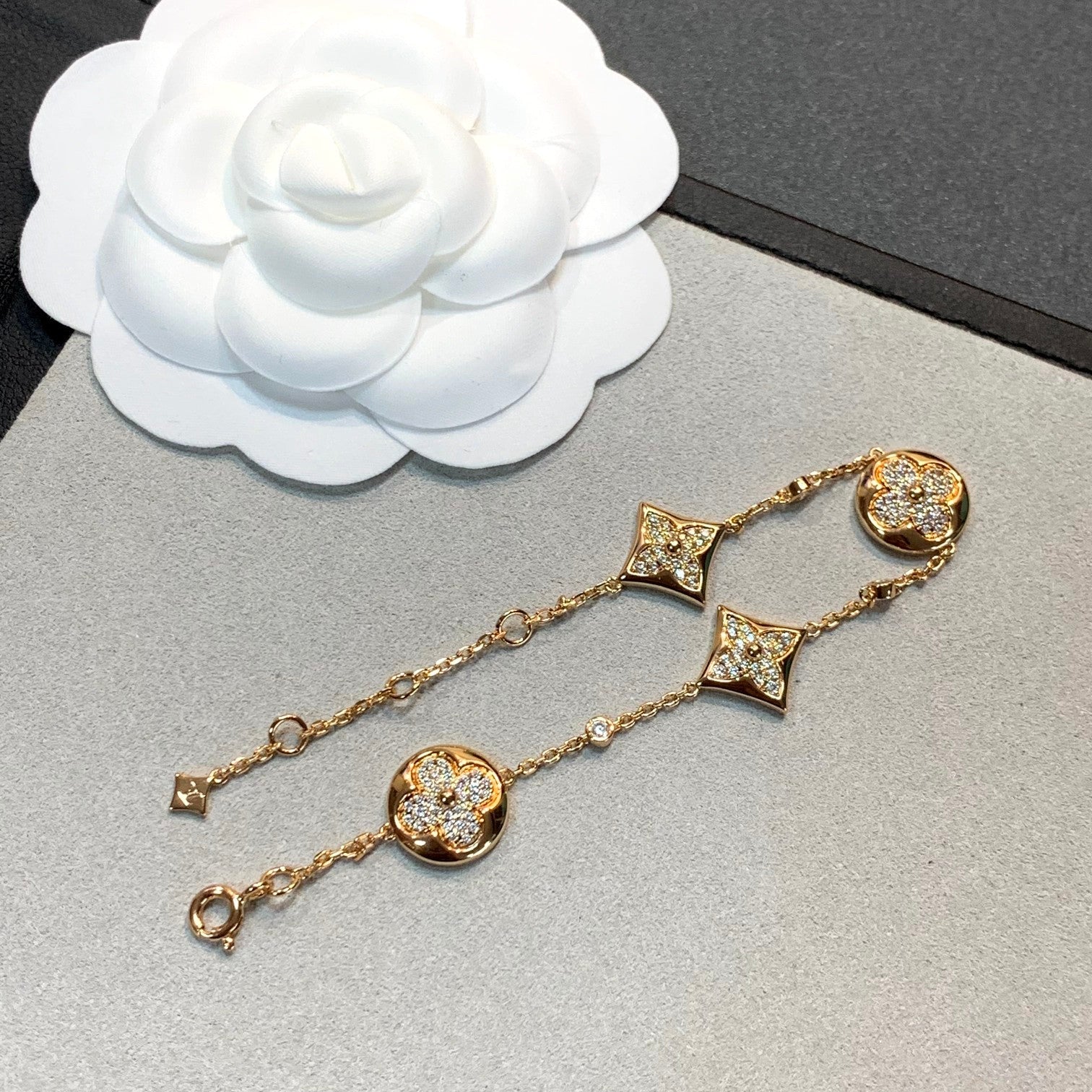 ¡®Star¡¯STAR AND SUN 4 MOTIFS GOLD DIAMONDS BRACELET