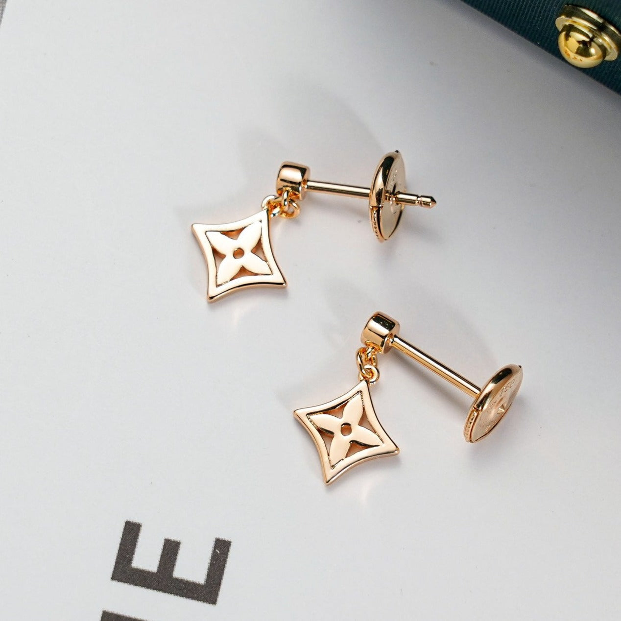 ¡®Star¡¯STAR EARRINGS GOLD
