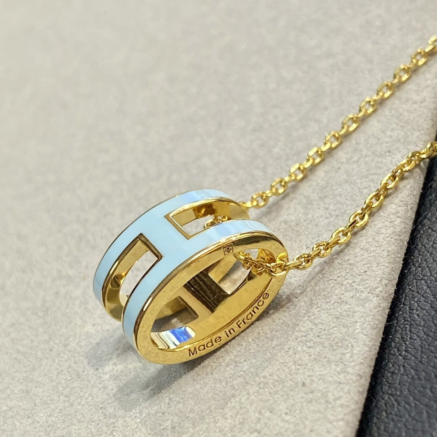 ¡®Moco¡¯POP H LIGHT BLUE NECKLACE