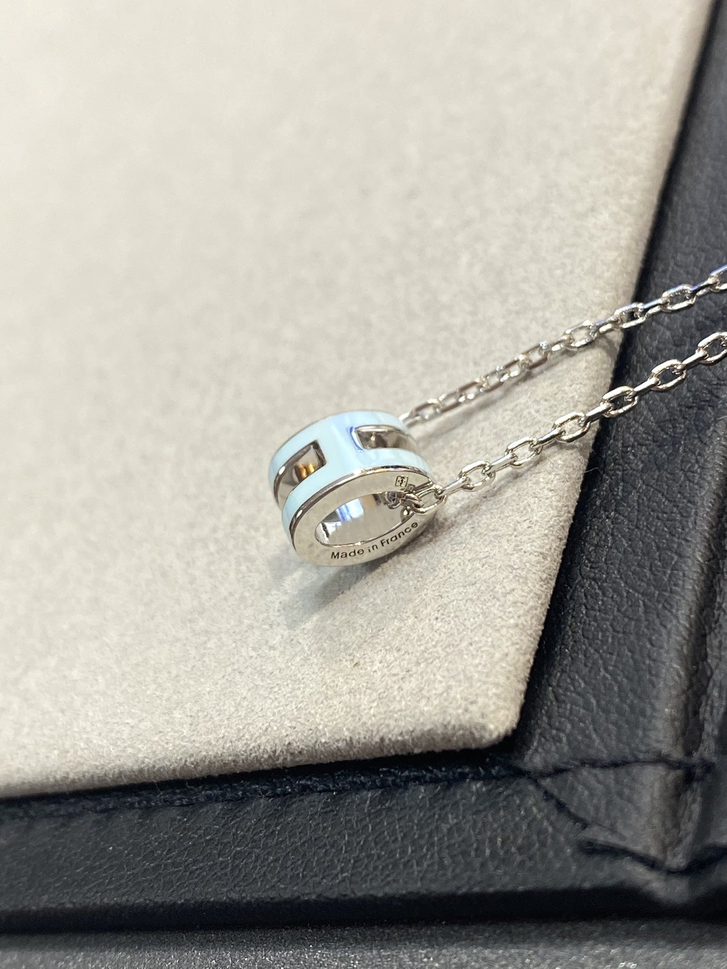 ¡®Moco¡¯POP H LIGHT BLUE NECKLACE