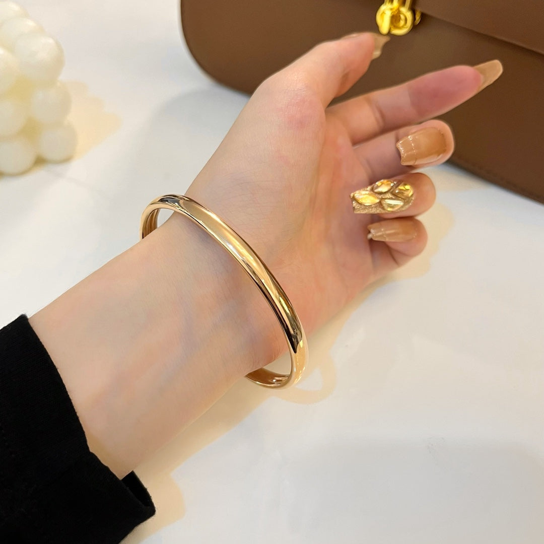 ¡®Moco¡¯PANTHERE GOLD DIAMOND OPEN BRACELET