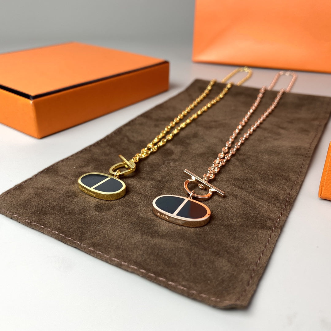 ¡®Star¡¯CHAINE VERSO BLACK CERAMIC NECKLACE