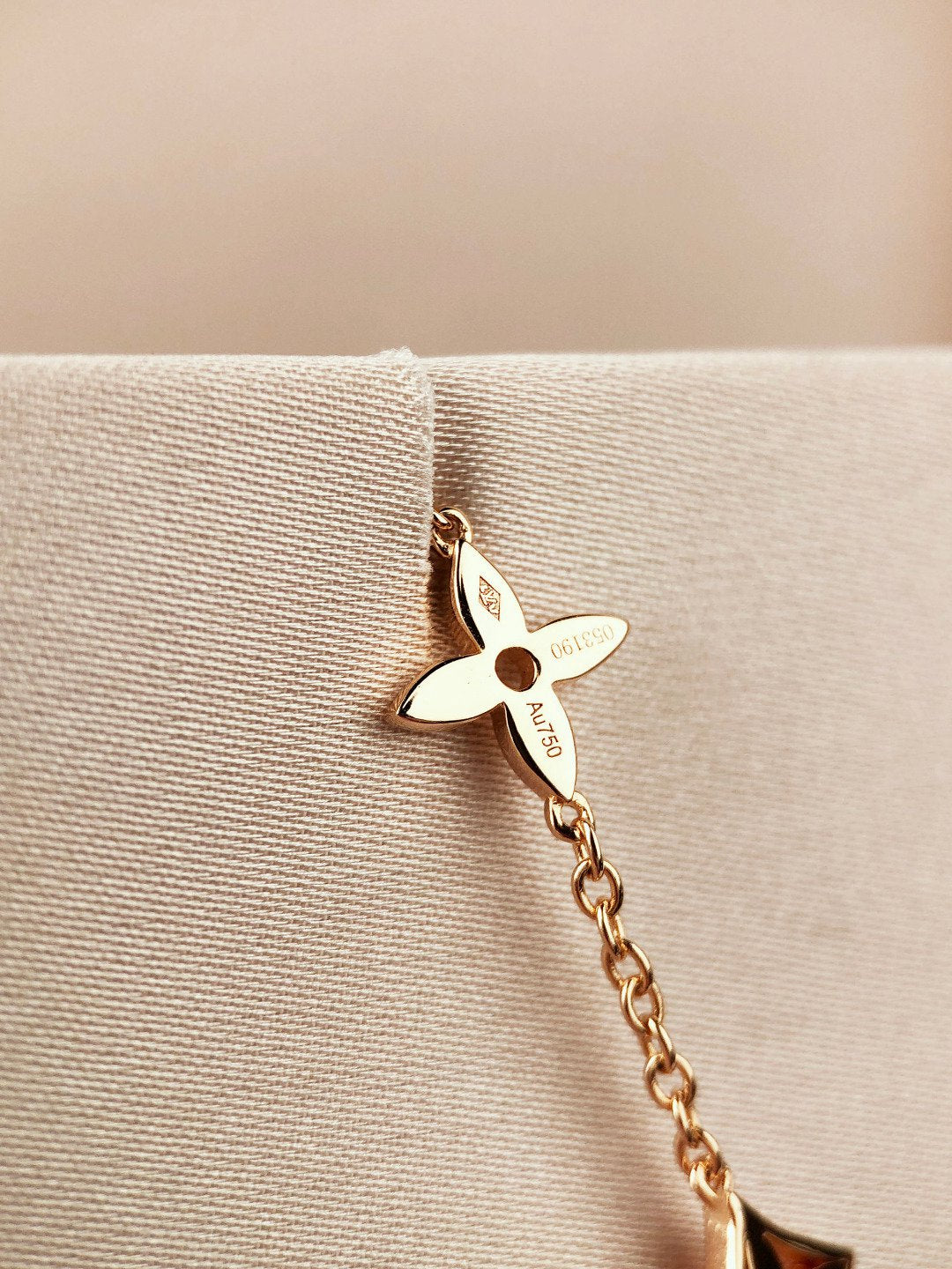 ¡®Moco¡¯STAR AND SUN 7 MOTIFS GOLD BRACELET