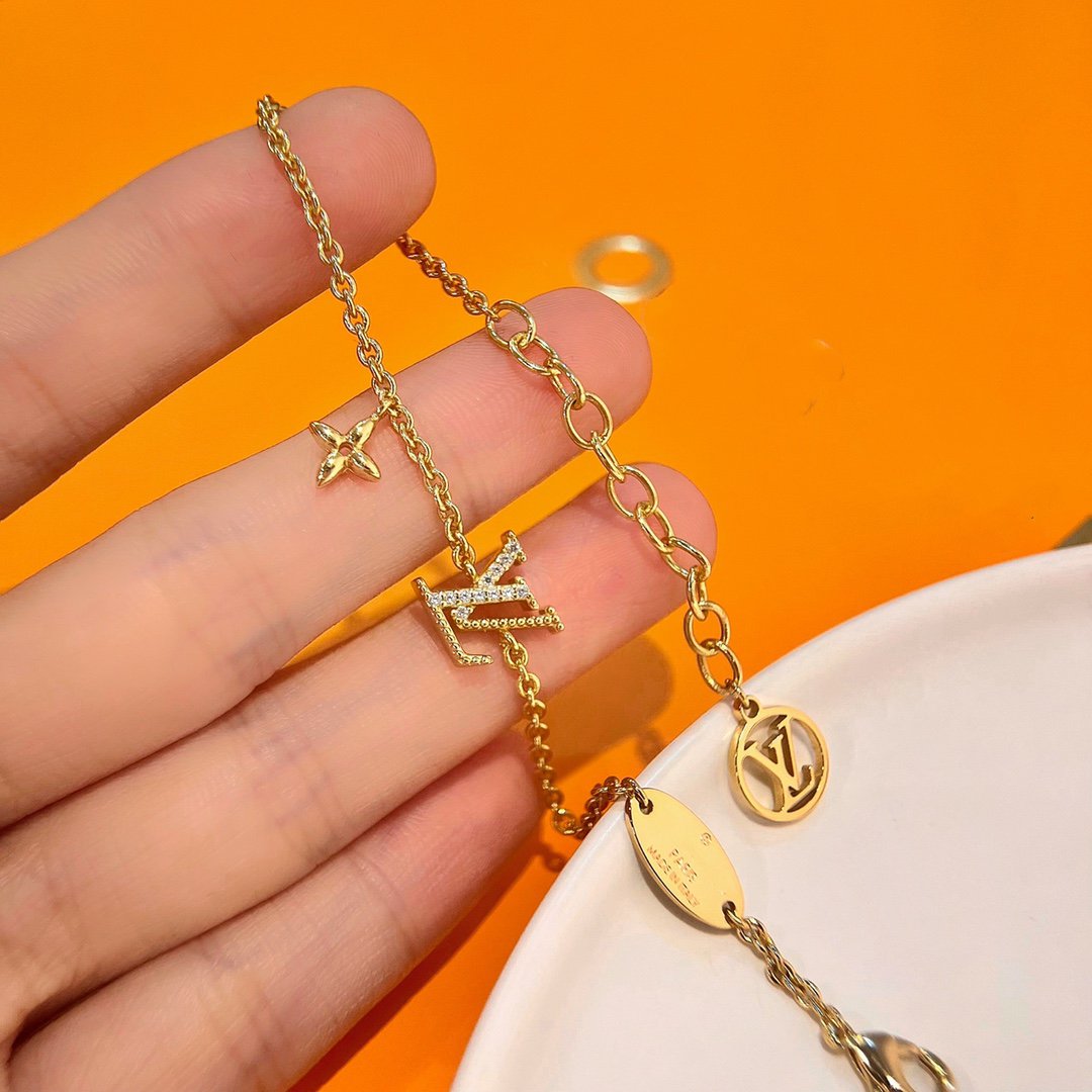 ¡®Moco¡¯LOGO STAR MOTIF GOLD BRACELET