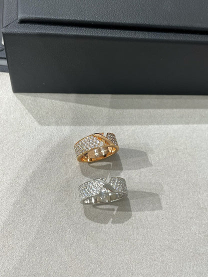 ¡®Moco¡¯LIENS EVIDENCE  DIAMOND PAVED RING
