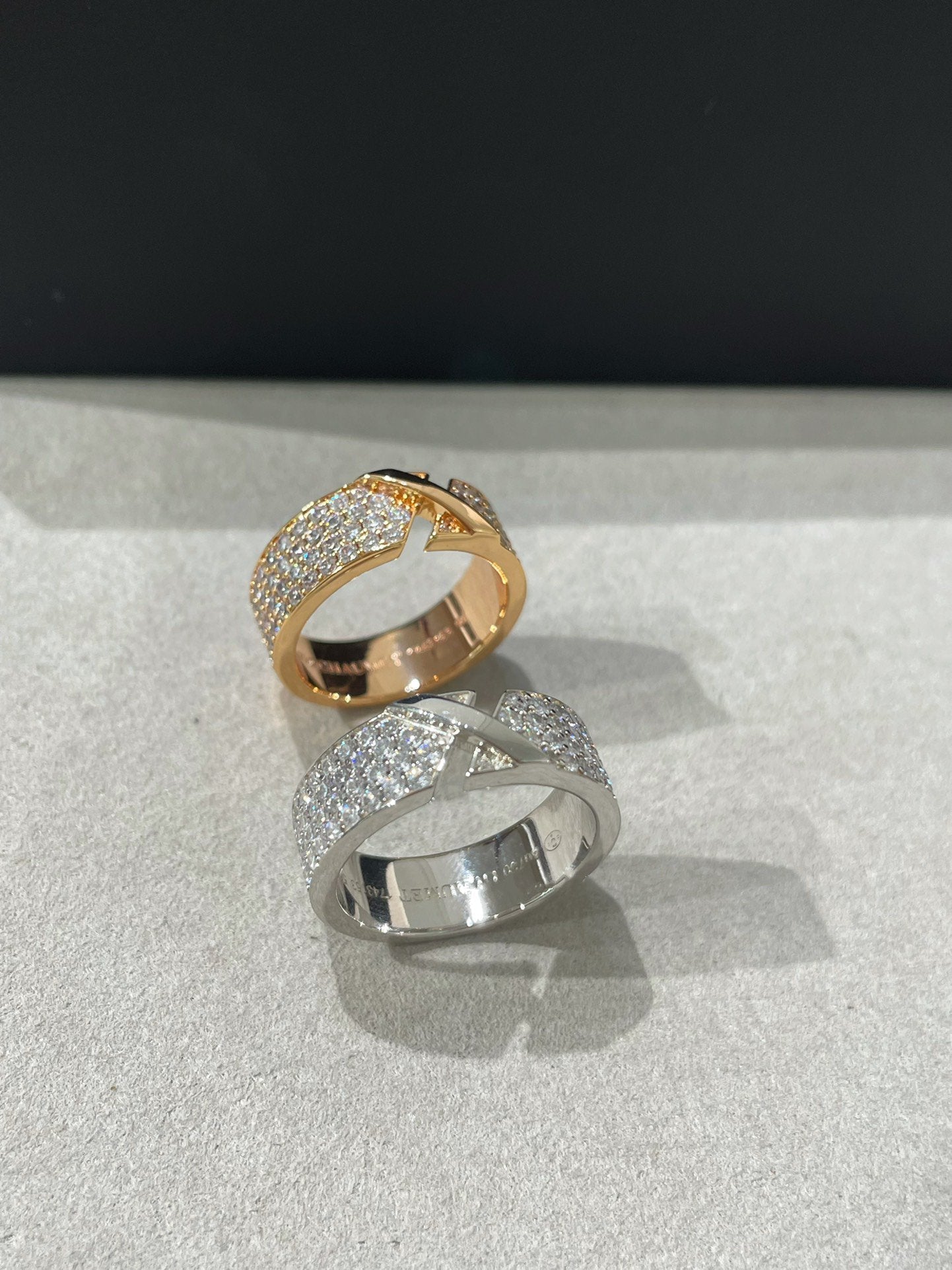 ¡®Star¡¯LIENS EVIDENCE  DIAMOND PAVED RING