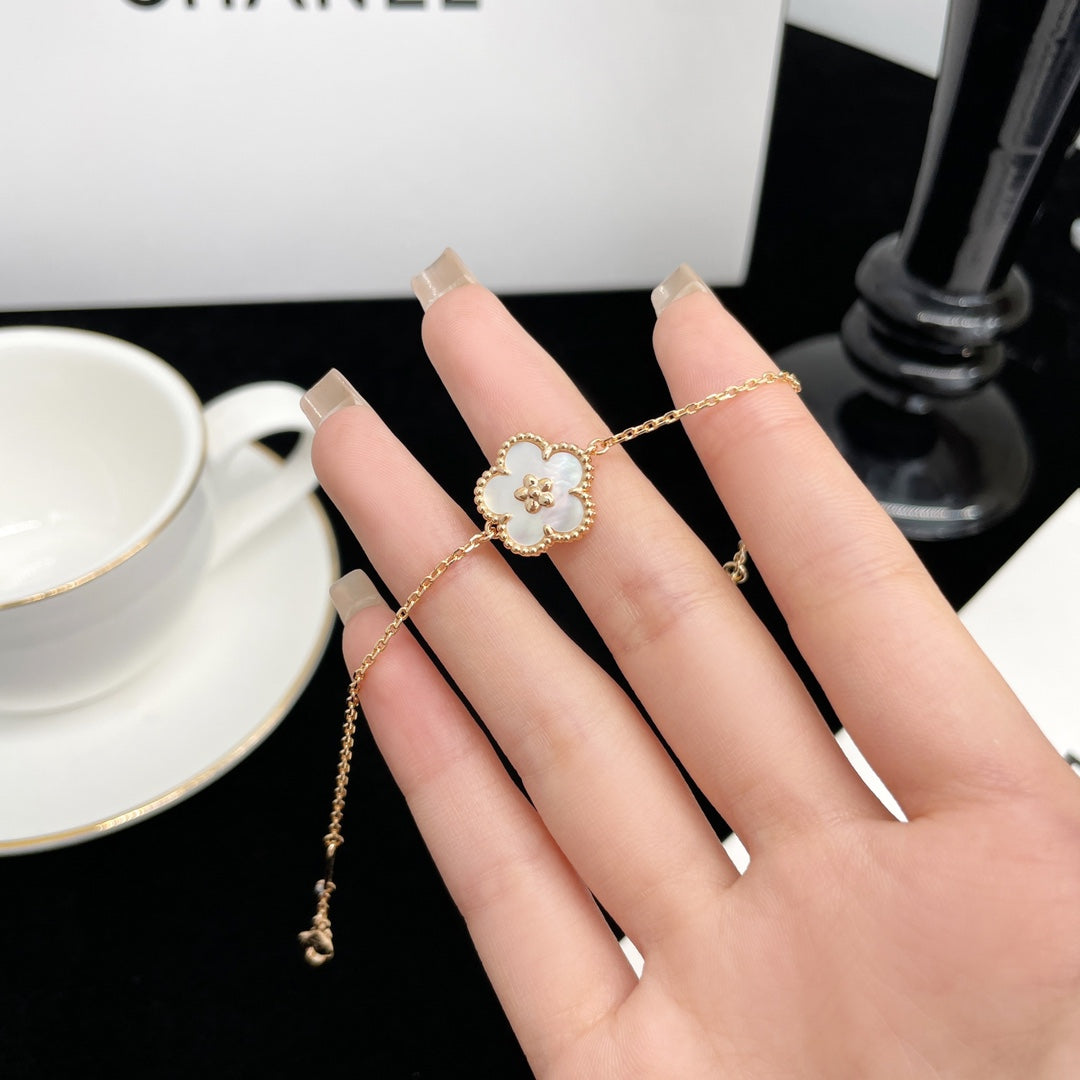 ¡®Star¡¯LUCKY SPRING ROSE GOLD MOP BRACELET