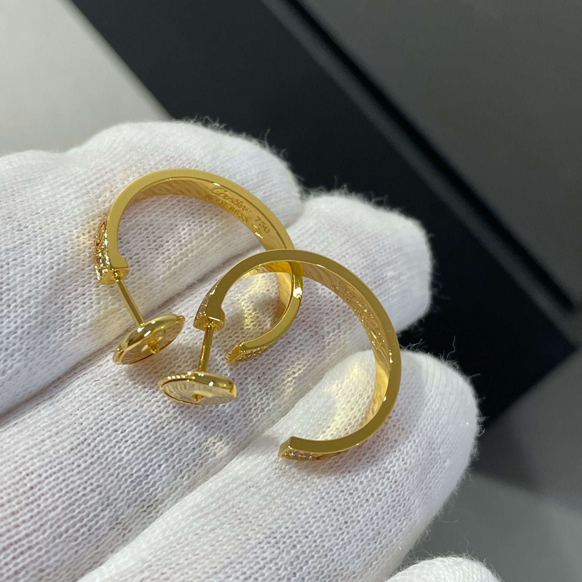 ¡®Star¡¯LOVE DIAMOND GOLD HOOP EARRINGS