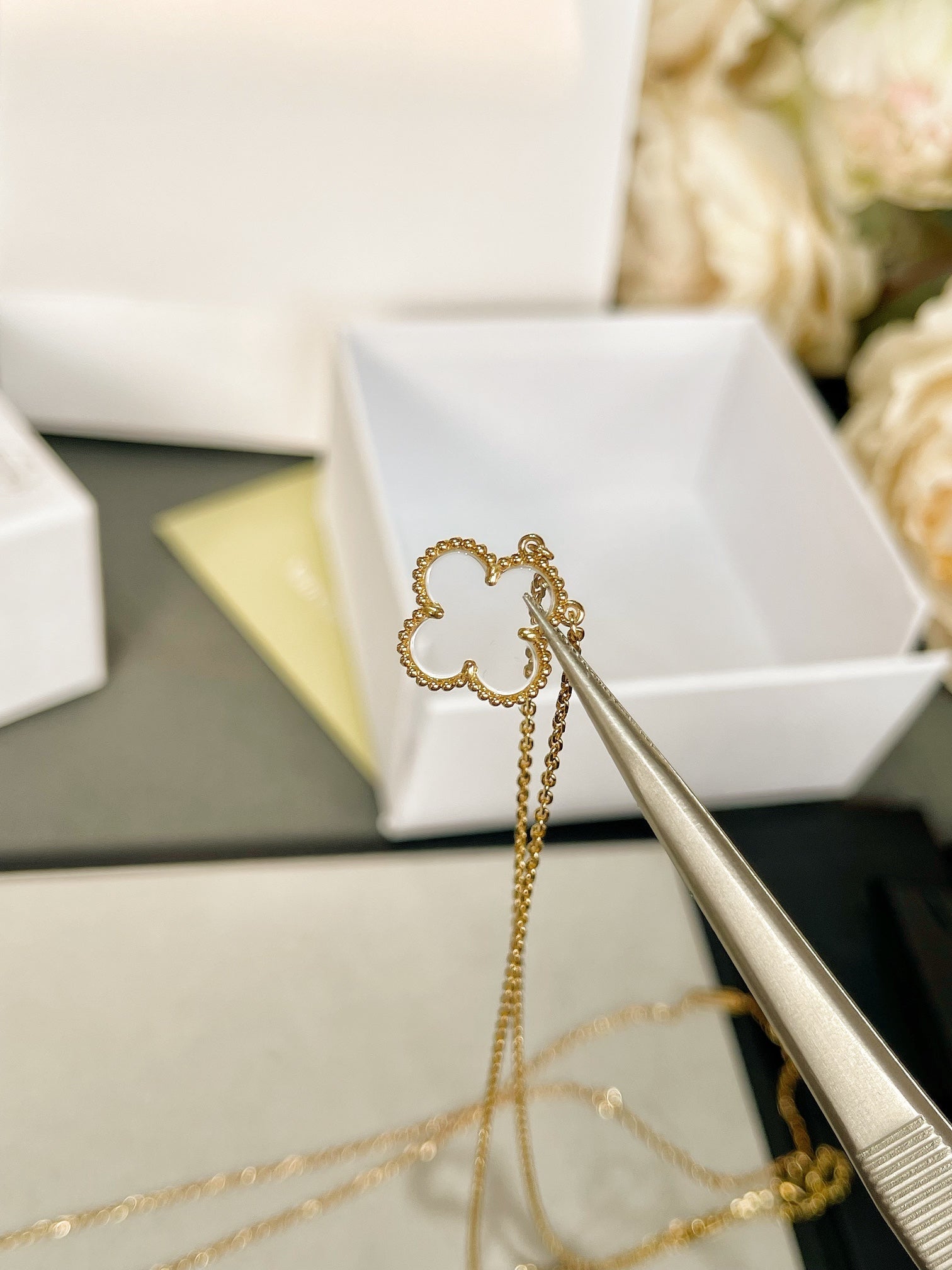 ¡®Star¡¯CLOVER ROCK CRYSTAL ROSE GOLD NECKLACE