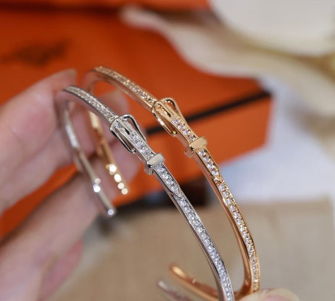 [Star] DIAMOND-ENCRUSTED BRACELET THREE COLORS
