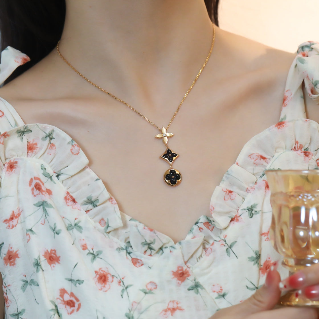 ¡®Moco¡¯STAR AND SUN ONYX PINK GOLD NECKLACE