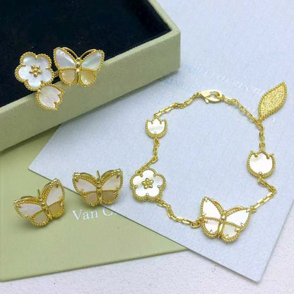 [Moco ] 26 NEW CLOVER LUCKY LIGHT YELLOW AND WHITE SET