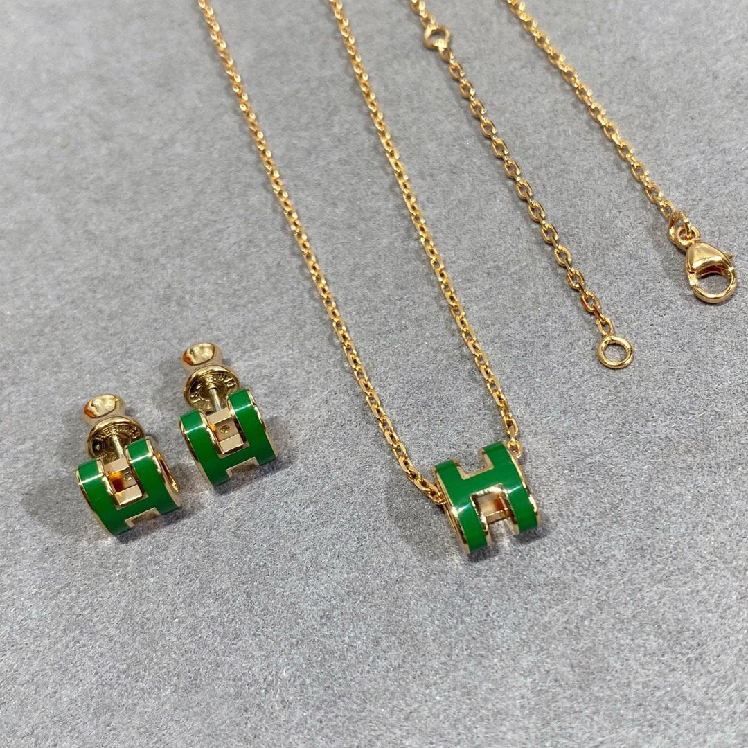 ¡®Moco¡¯POP H GREEN NECKLACE SILVER AND GOLD