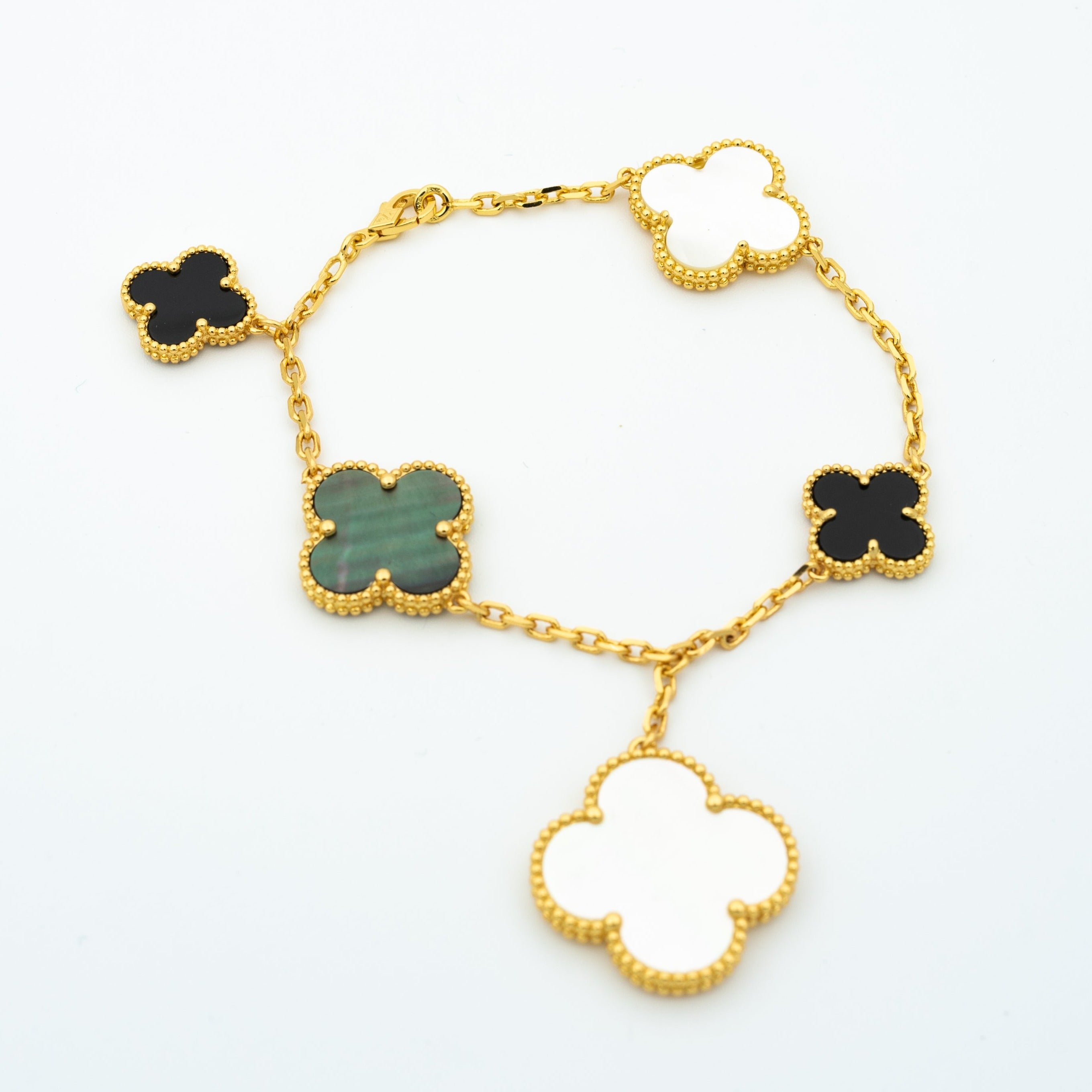 ¡®Star¡¯CLOVER BRACELET 5 MOTIFS ONYX MOP