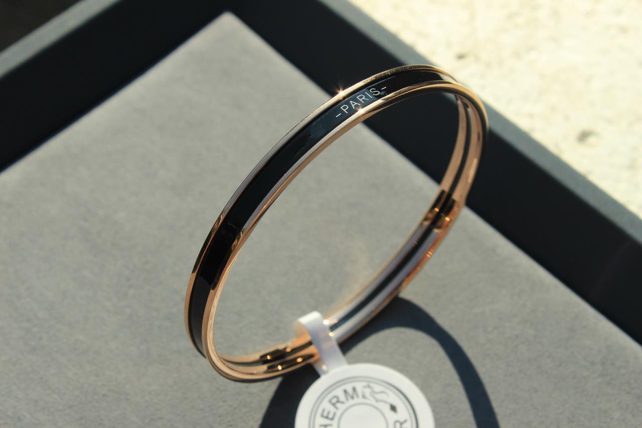 ¡®Star¡¯HM UNI BANGLE BAG