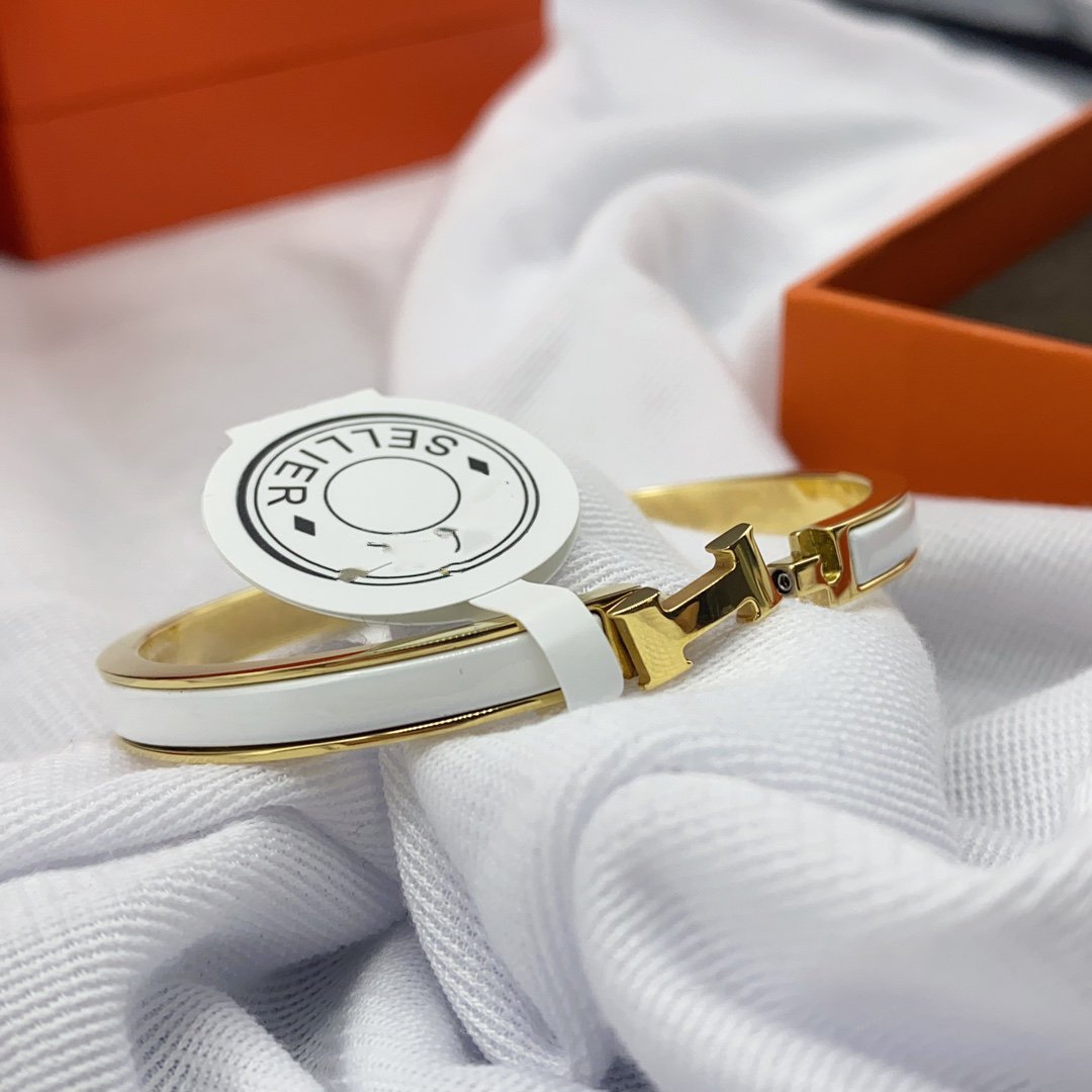 ¡®Star¡¯CLASSIC HM CLIC WHITE 8MM ENAMEL BRACELET
