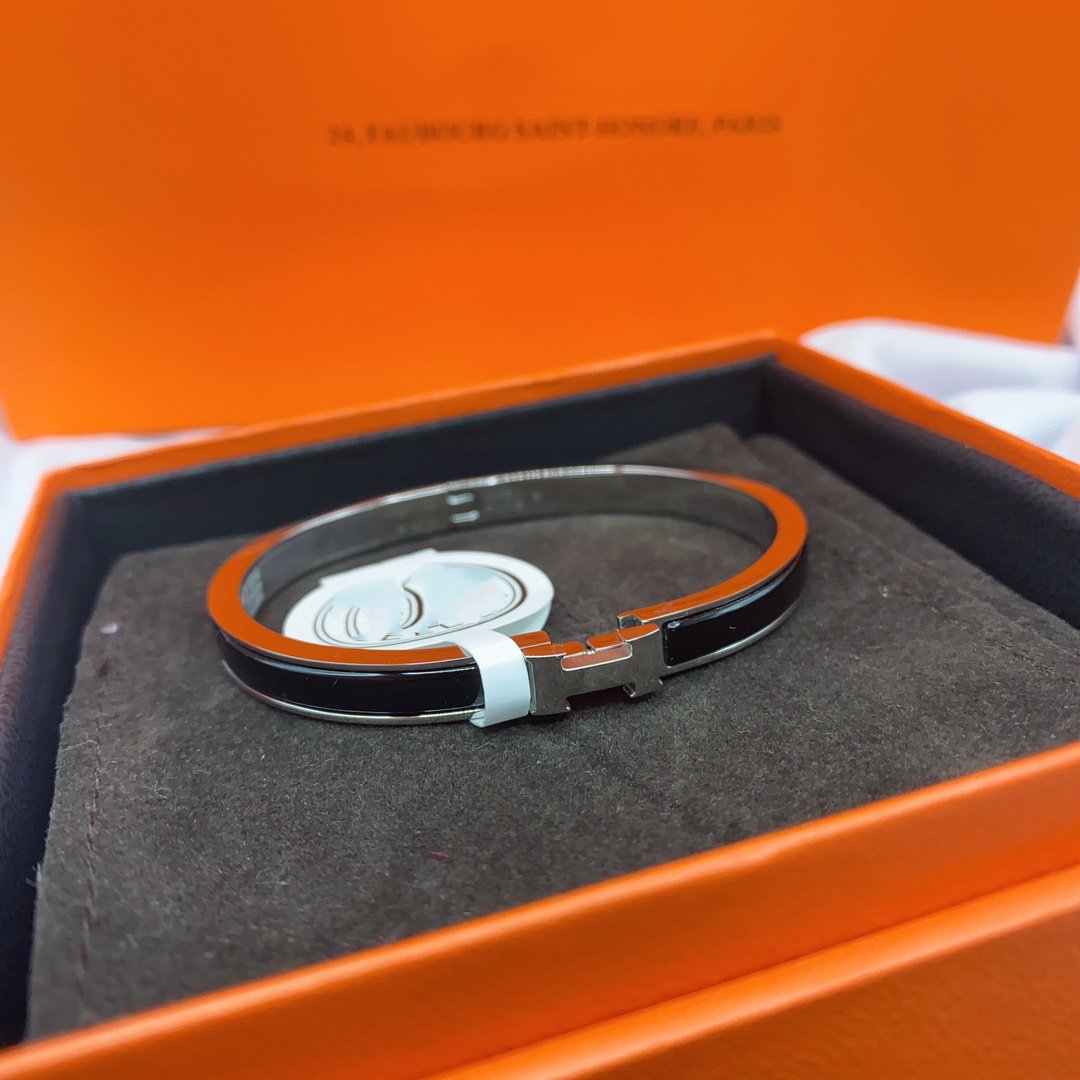 ¡®Star¡¯CLASSIC HM CLIC BLACK 8MM ENAMEL BRACELET