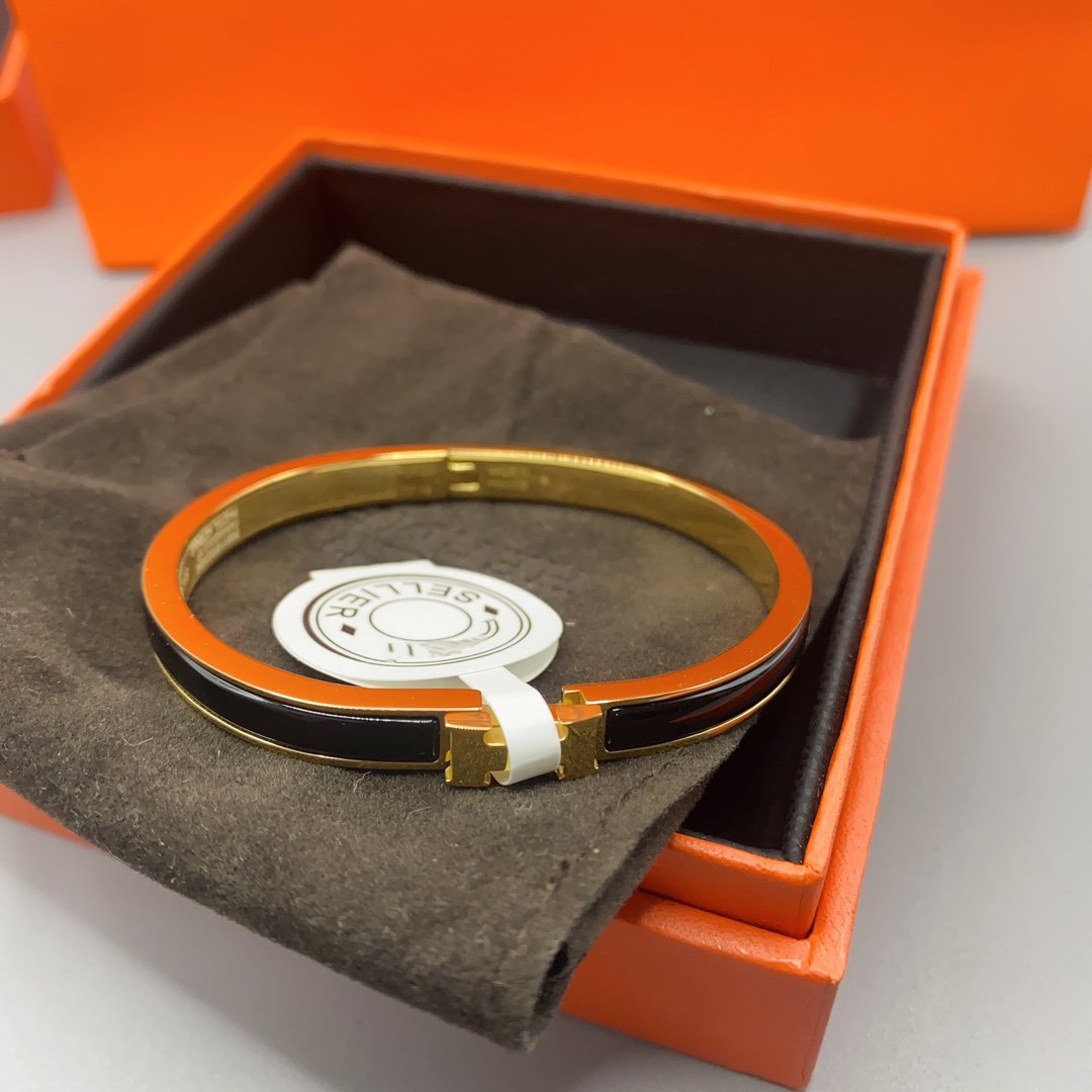 ¡®Star¡¯CLASSIC HM CLIC BLACK 8MM ENAMEL BRACELET