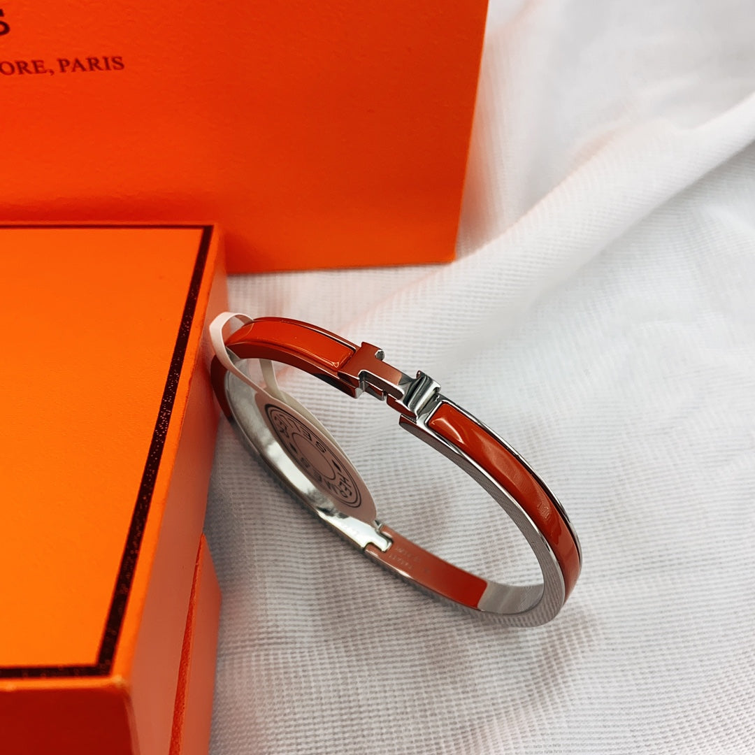 ¡®Star¡¯CLASSIC HM CLIC RED 8MM ENAMEL BRACELET