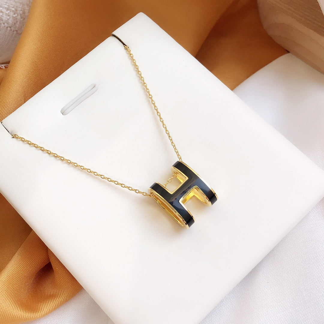 ¡®Moco¡¯HM CLIC BLACK ENAMEL GOLD NECKLACE