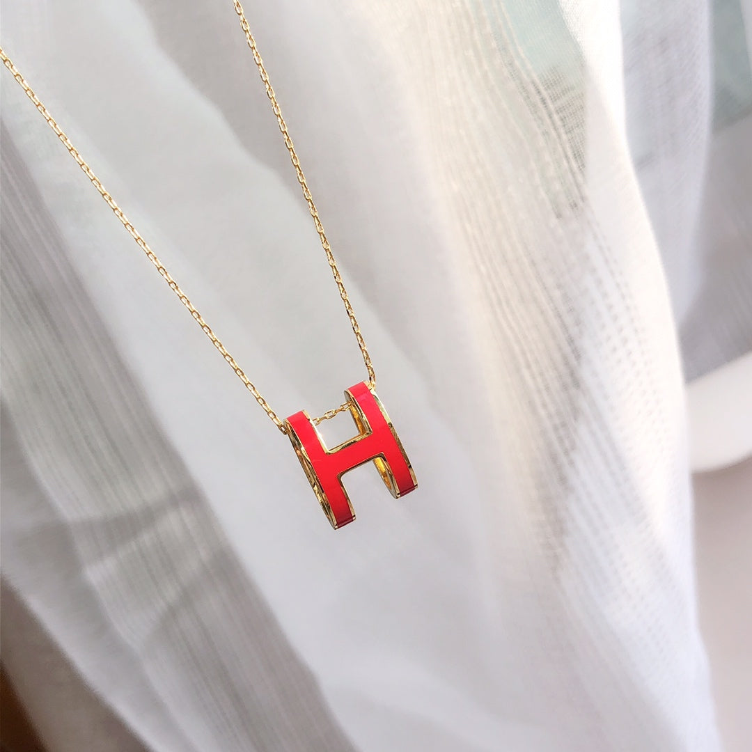 ¡®Star¡¯HM CLIC RED ENAMEL GOLD NECKLACE