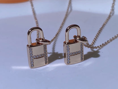 ¡®Moco¡¯HM ADVANCED NICHE LOCK HEAD NECKLACE DIAMONDS