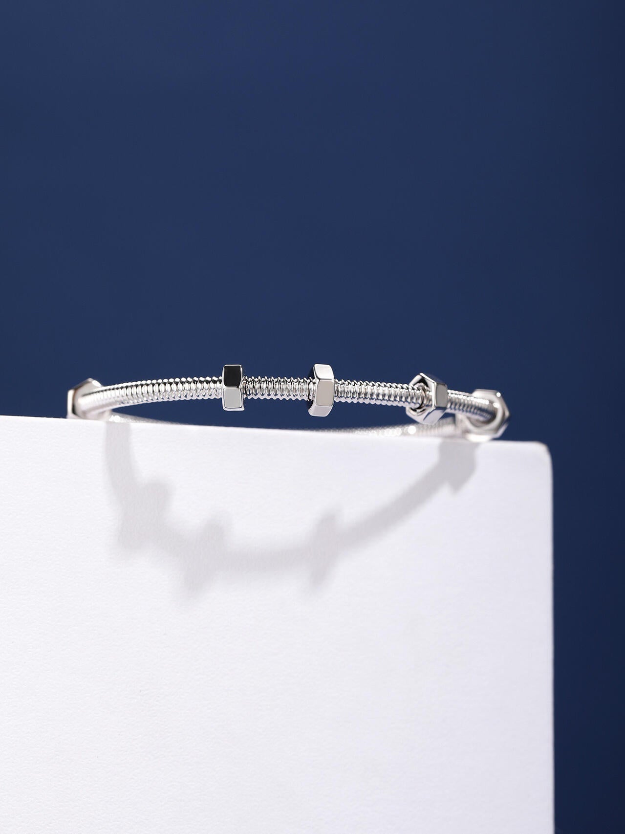 [¡®Star¡¯]CT THREADED BRACELET