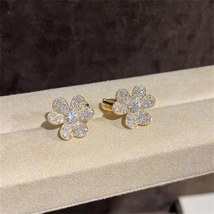 ¡®Star¡¯FRIVOLE GOLD FLOWER DIAMOND EARRINGS