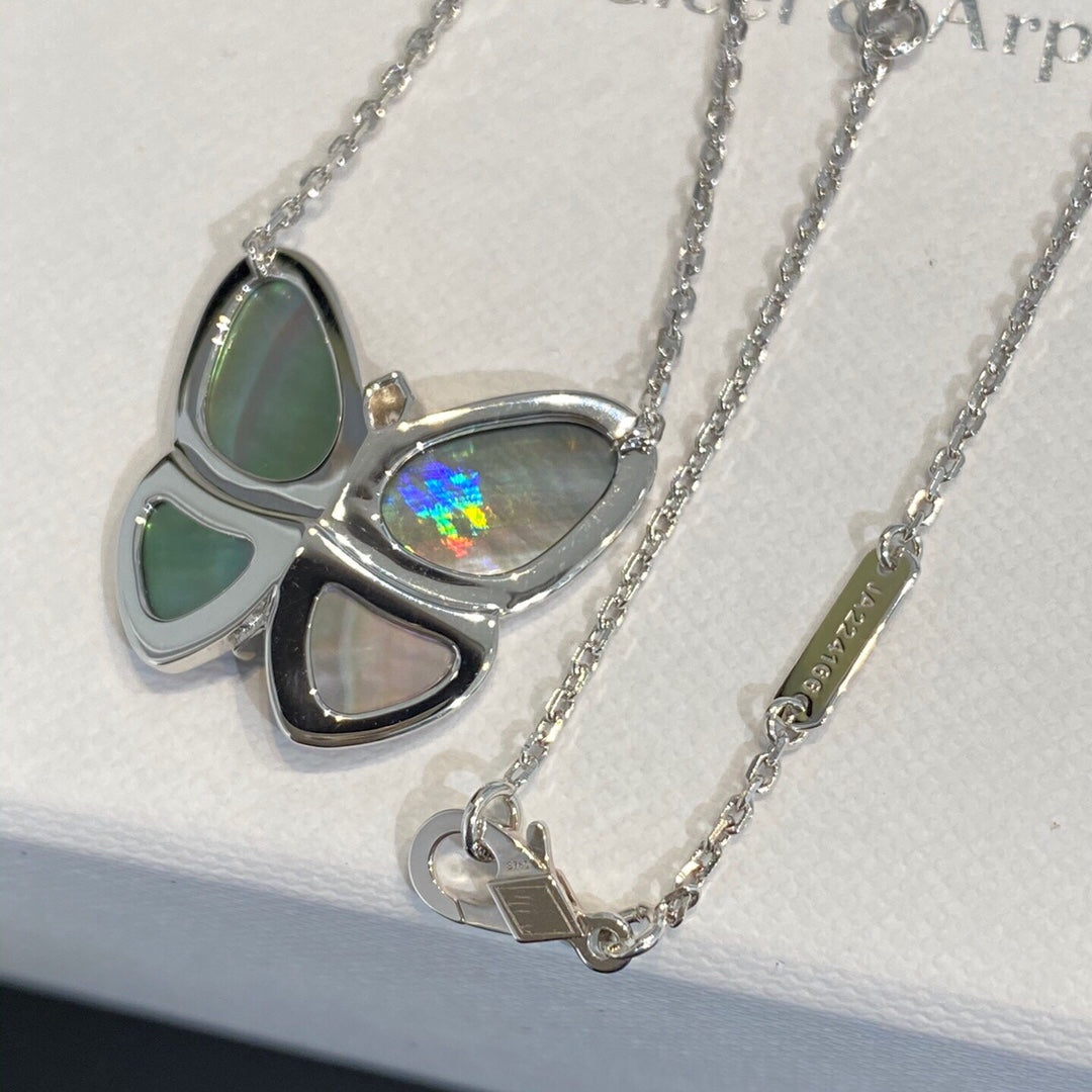 ¡®Star¡¯LARGE BUTTERFLY SILVER PENDANT DIAMOND NECKLACE