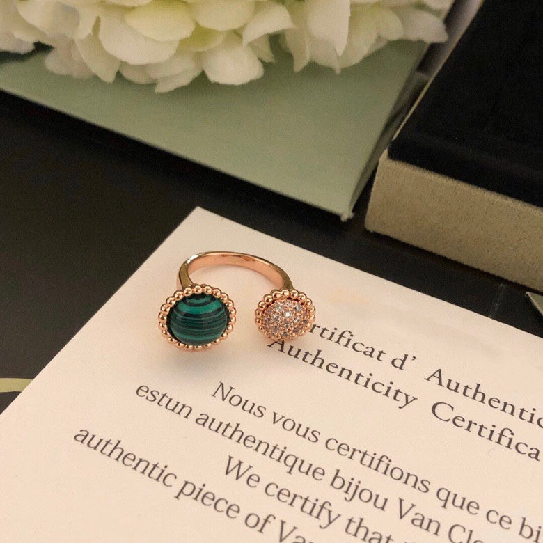 ¡®Star¡¯PERLEE COULEURS DIAMOND ROSE GOLD BETWEEN THE FINGER RING